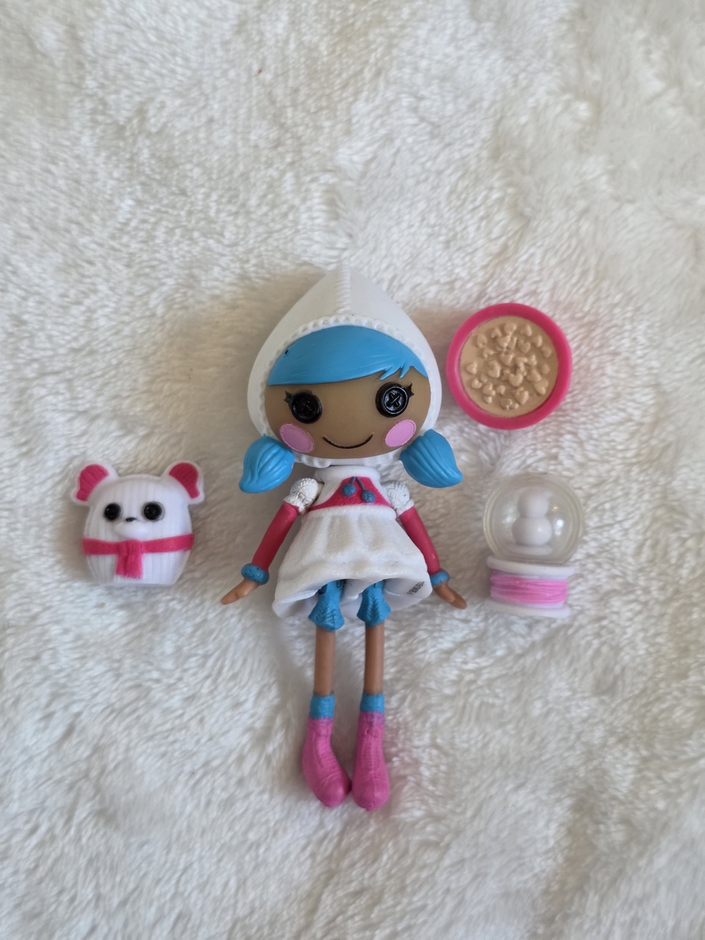 Mini Lalaloopsy Mittens Fluff 'N' Stuff Sew Snowy w/ Pet Bear & Accessories